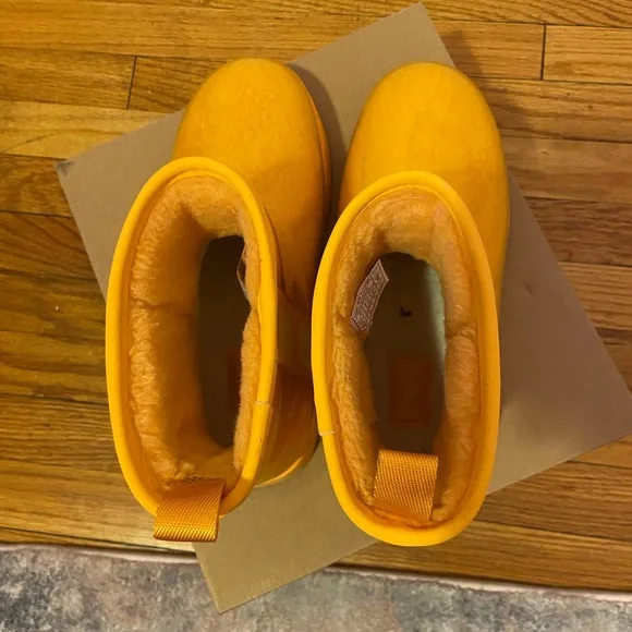 UGG Waterproof Boots - Picture 4 of 5